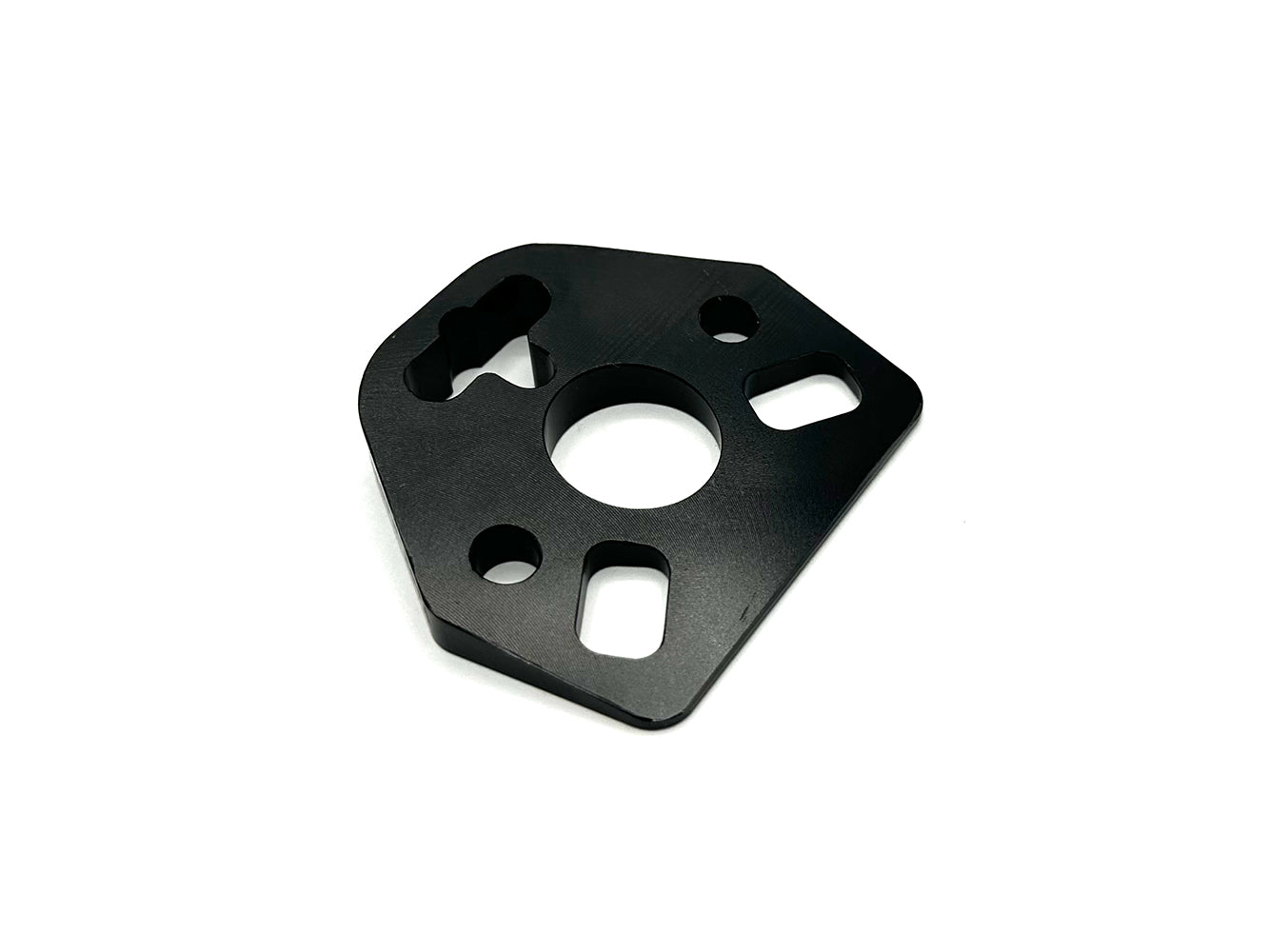 Universal steering wheel wedge go kart